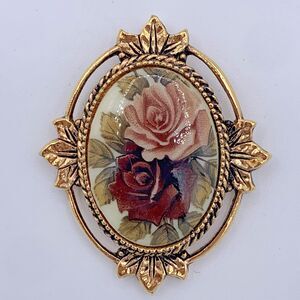 Vintage 70s Signed Sarah Coventry Victorian Blossom Rose Filigree Cameo Pendant